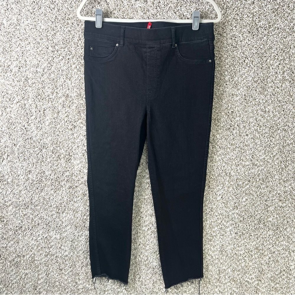 Spanx Jeans Women’s LT Black Pull On Cropped Skinny with‎ Frayed Raw Edge Hem